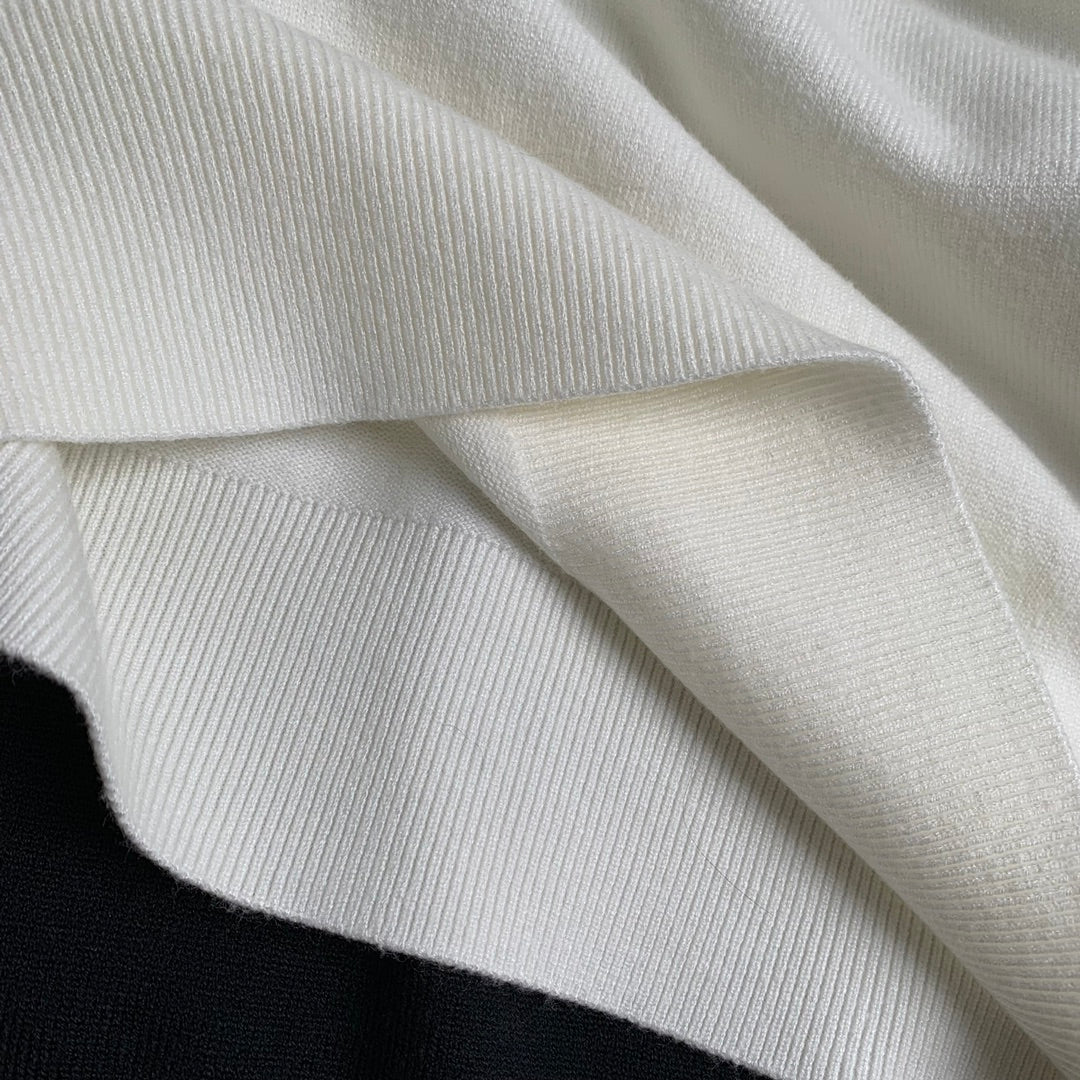 LU  Sweater Light   2 Color 's GO