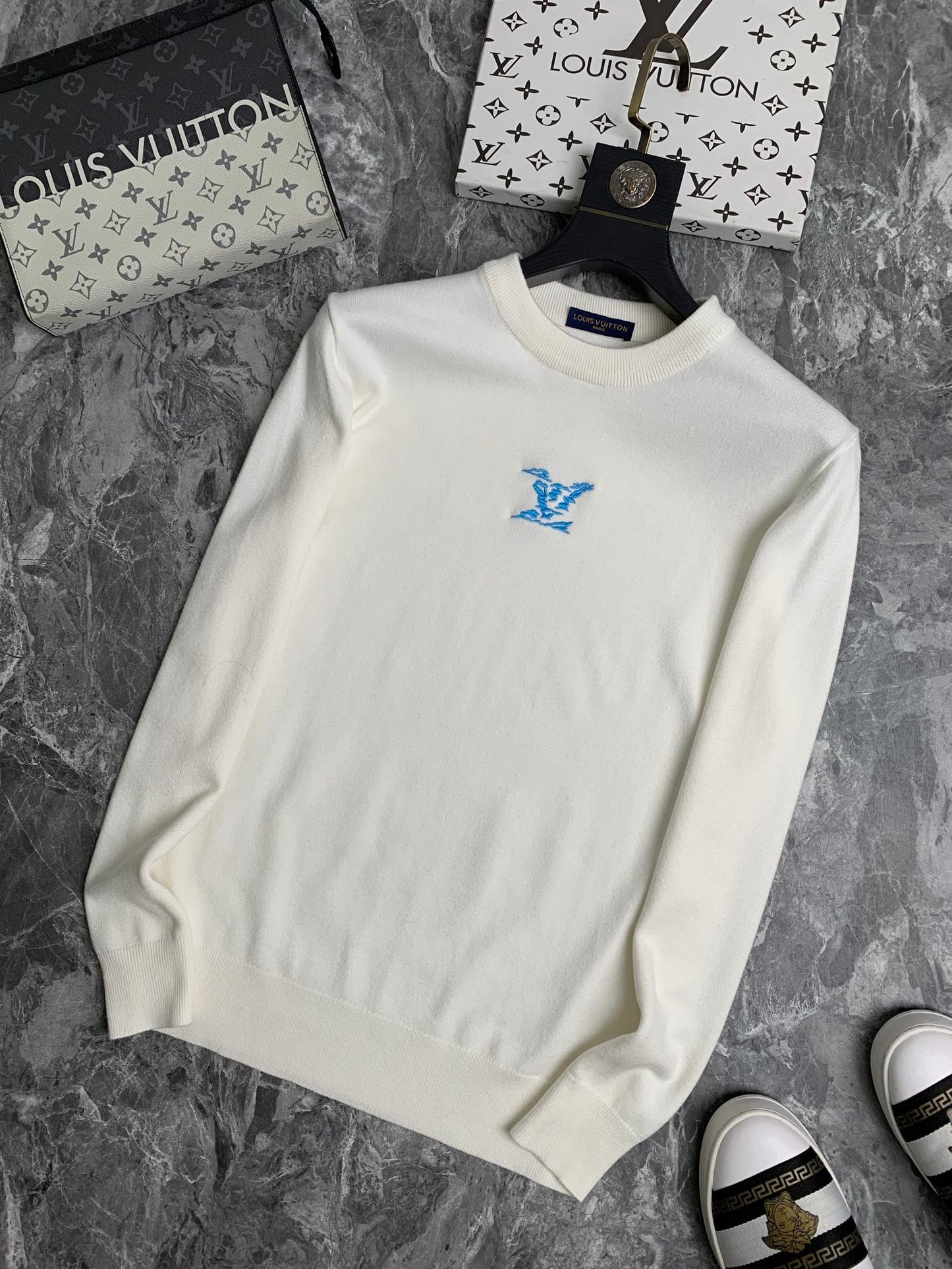 LU  Sweater Light   2 Color 's GO