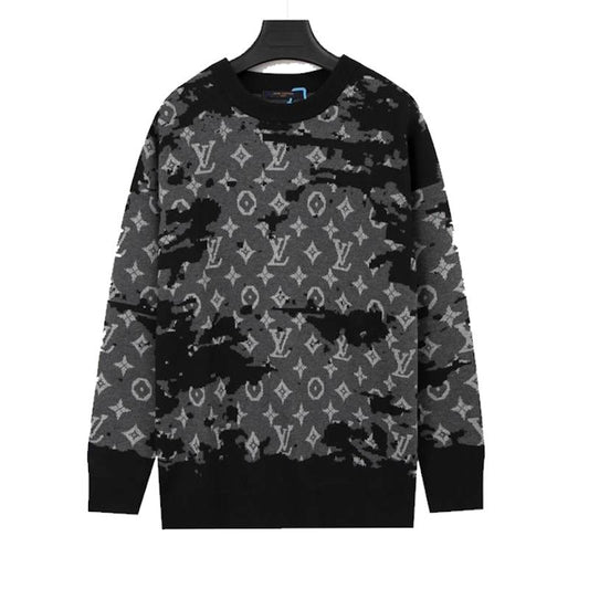 LU  Sweater
