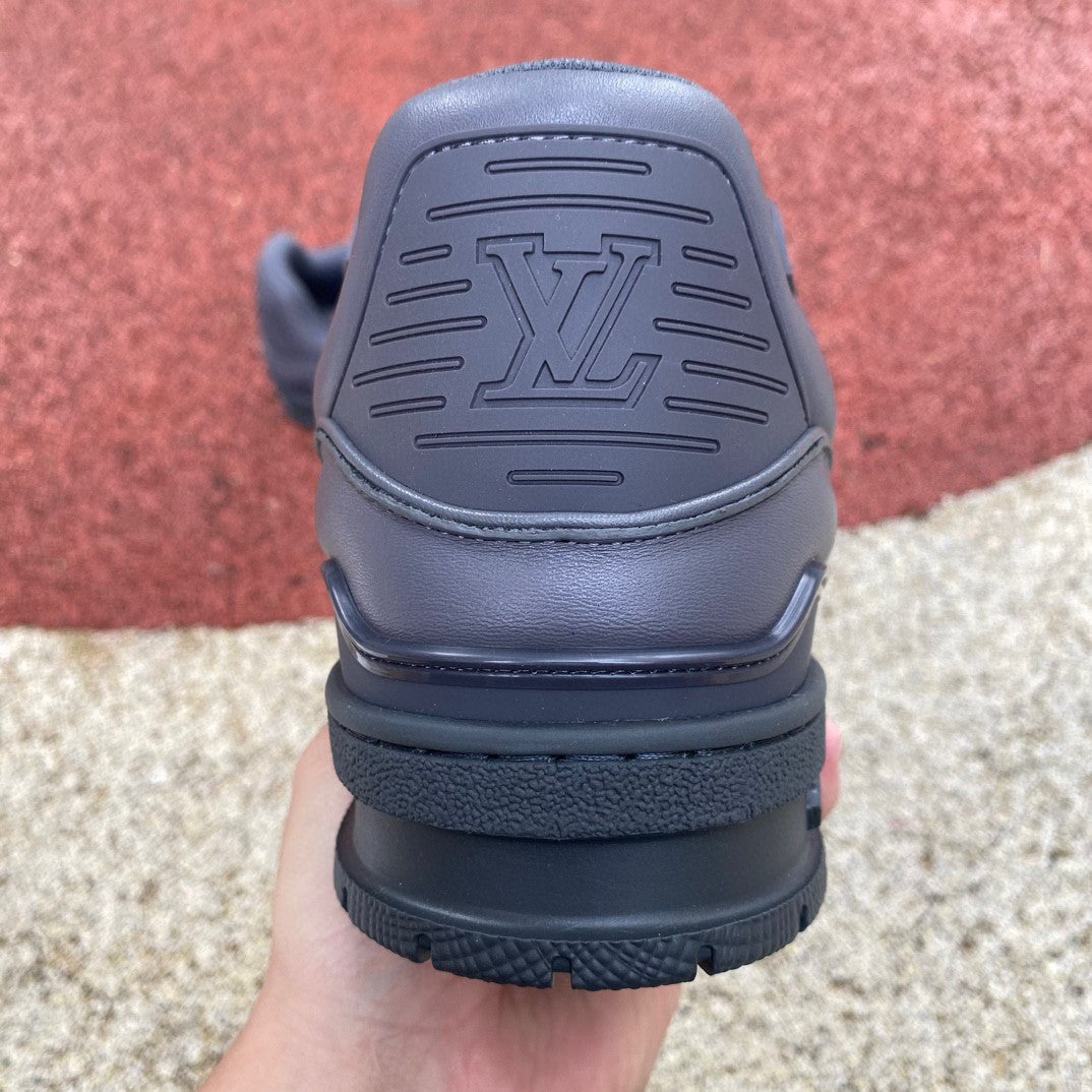 LU Sneakers Runner