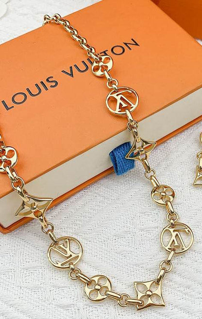 LU  Necklace