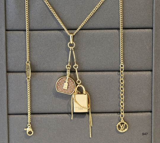 LU  Necklace