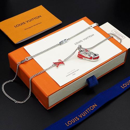 LU  Necklace