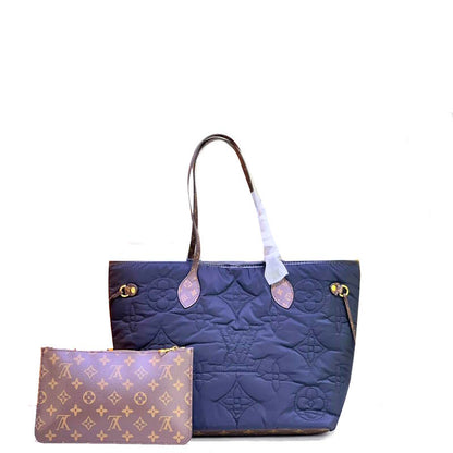 LU Bag Puffer  31 cm Never