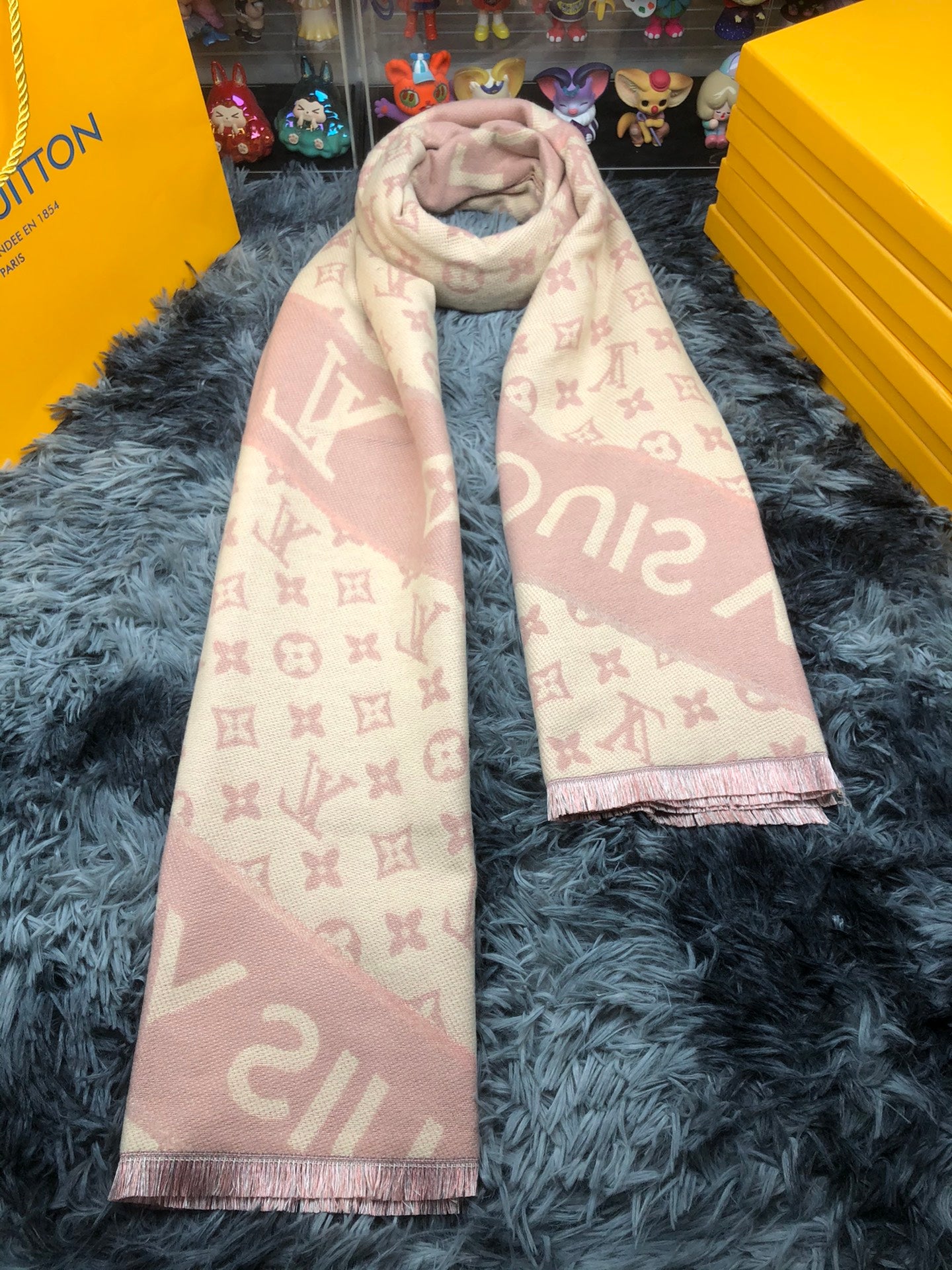 LU Scarf 2 Color s