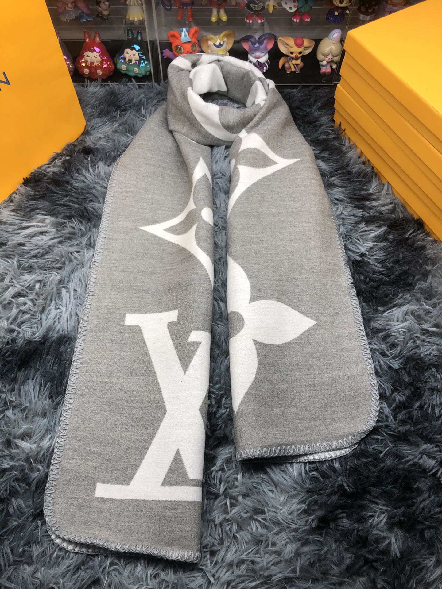 LU Scarf 2 Color s