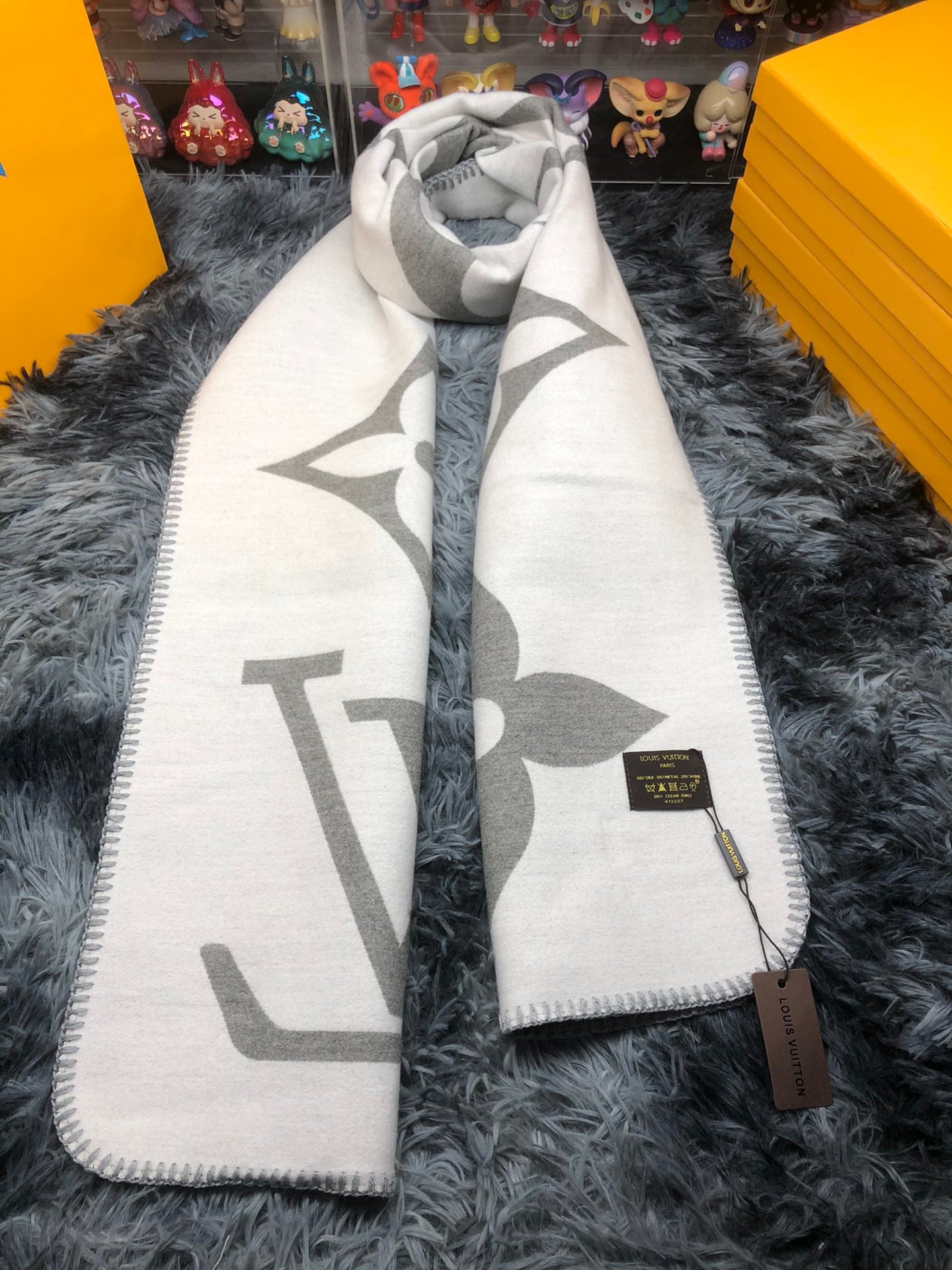 LU Scarf 2 Color s