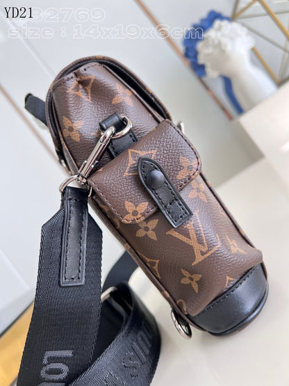 LU leather Bag  19 Cm Small