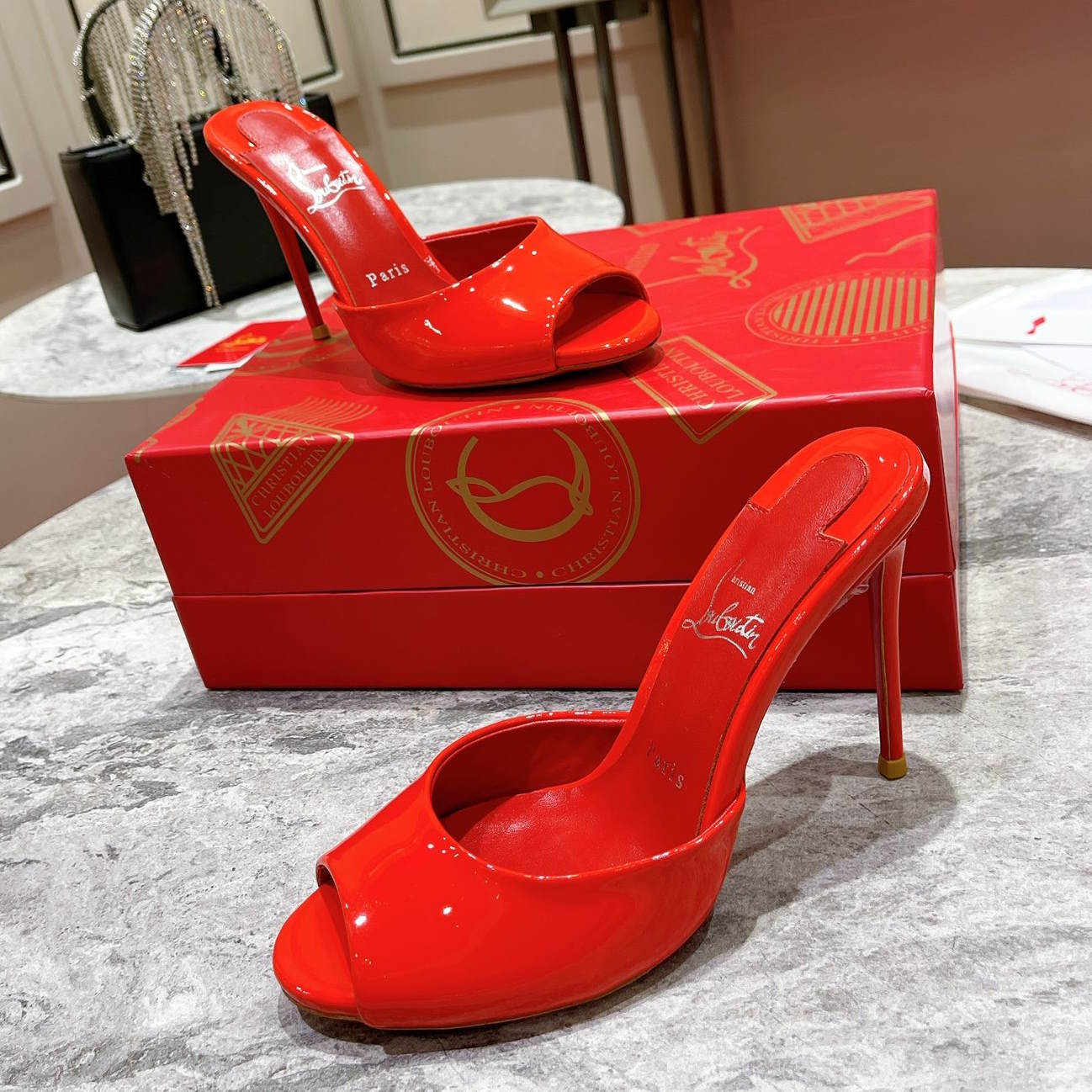 Labutin Heels Shoes Sandals 2 Color 's