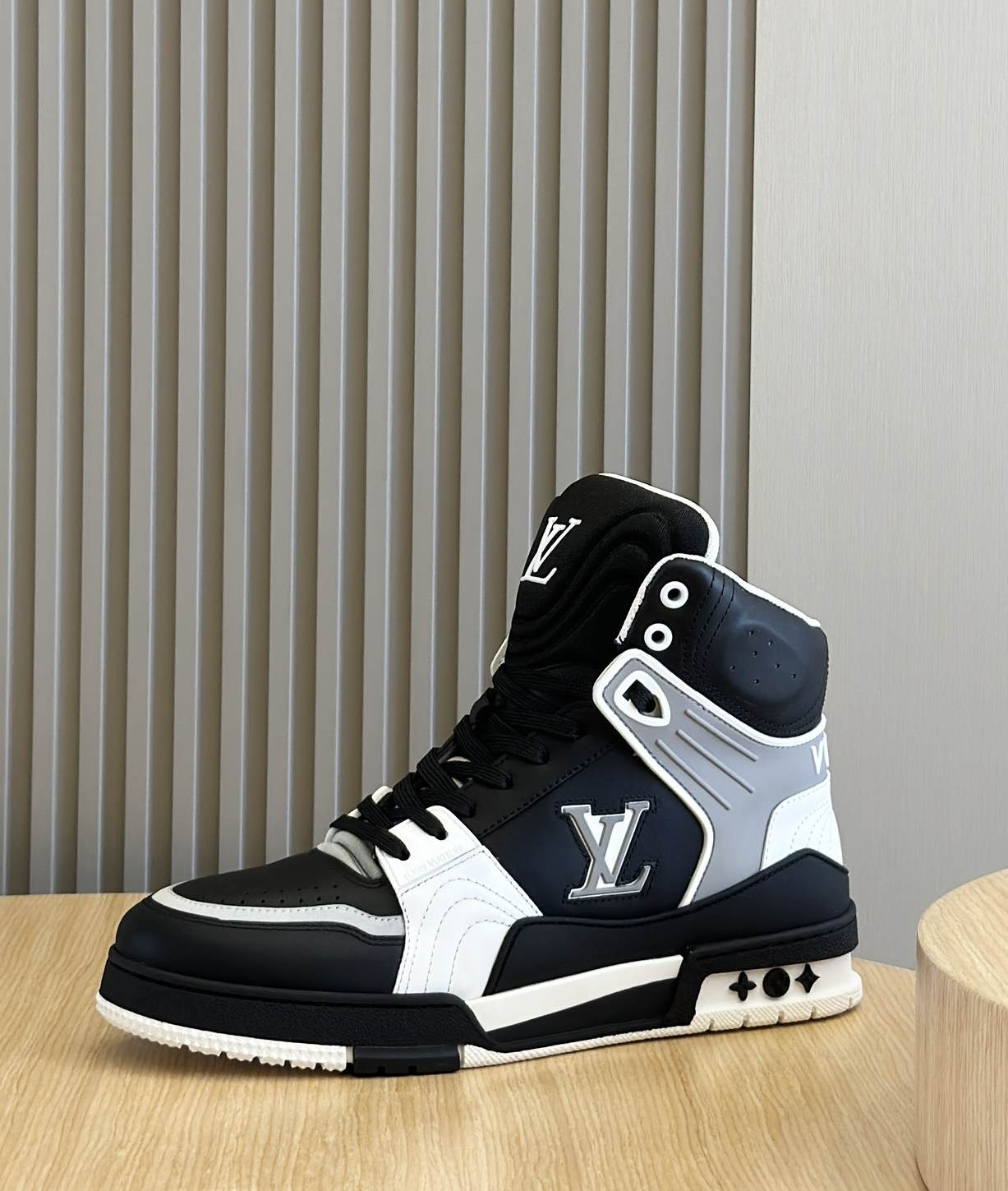 LU  Sneakers High  2 Color 's
