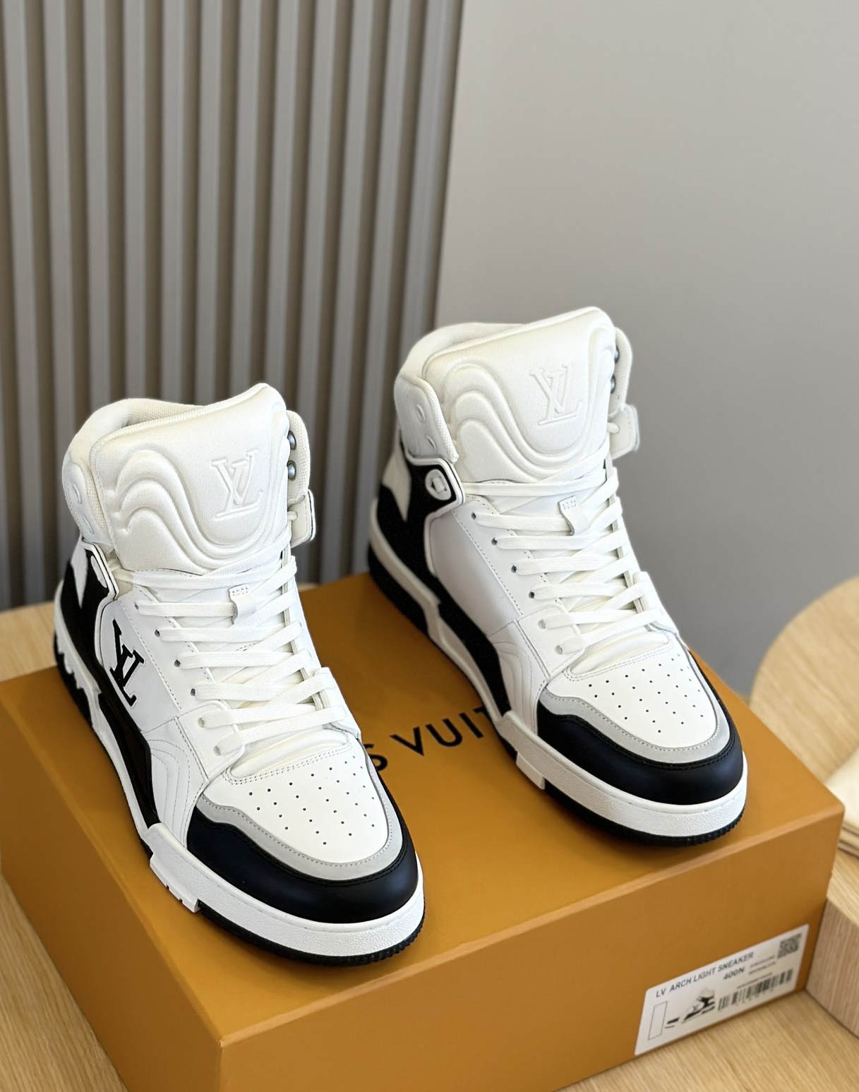 LU  Sneakers High  2 Color 's