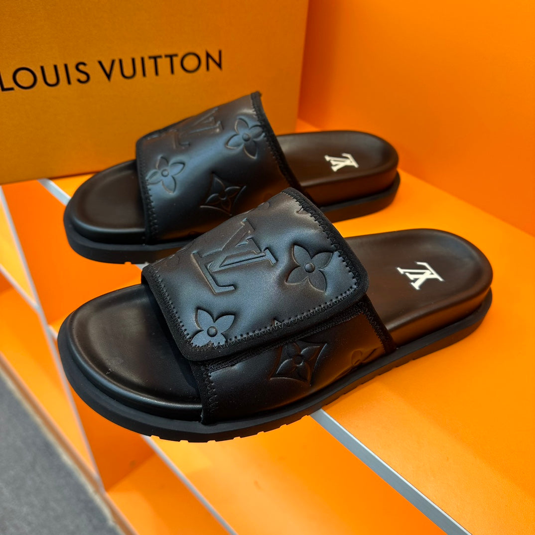 LU  Slippers Sliders 2 Color 's