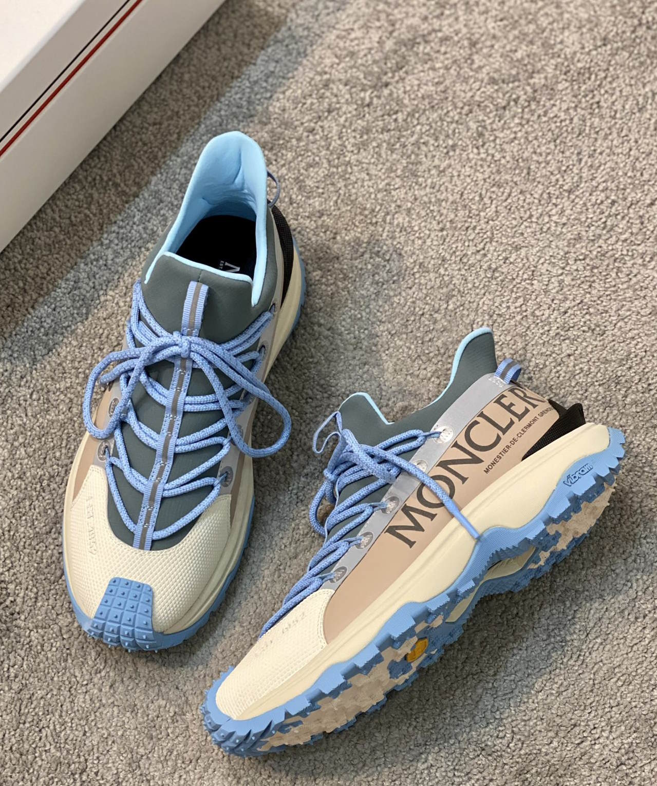 MONCR Sneakers 2 Color 's
