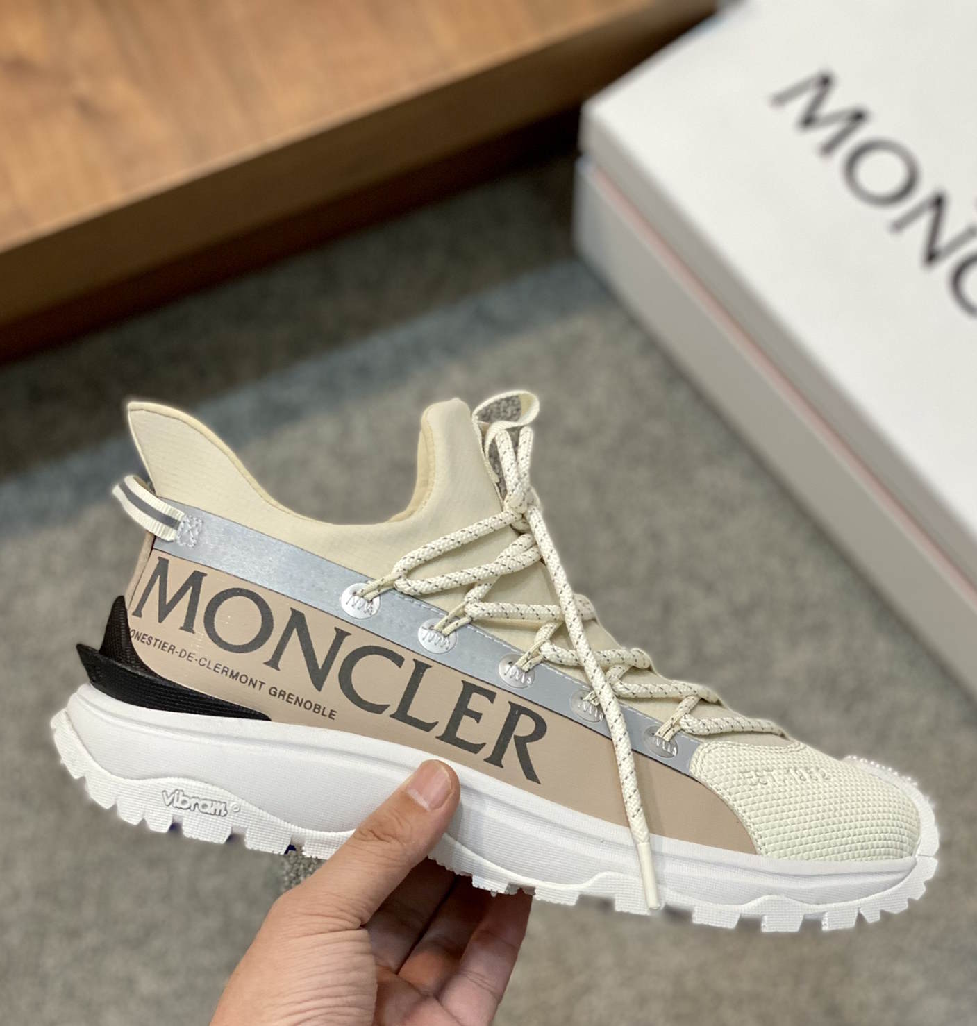 MONCR Sneakers 2 Color 's
