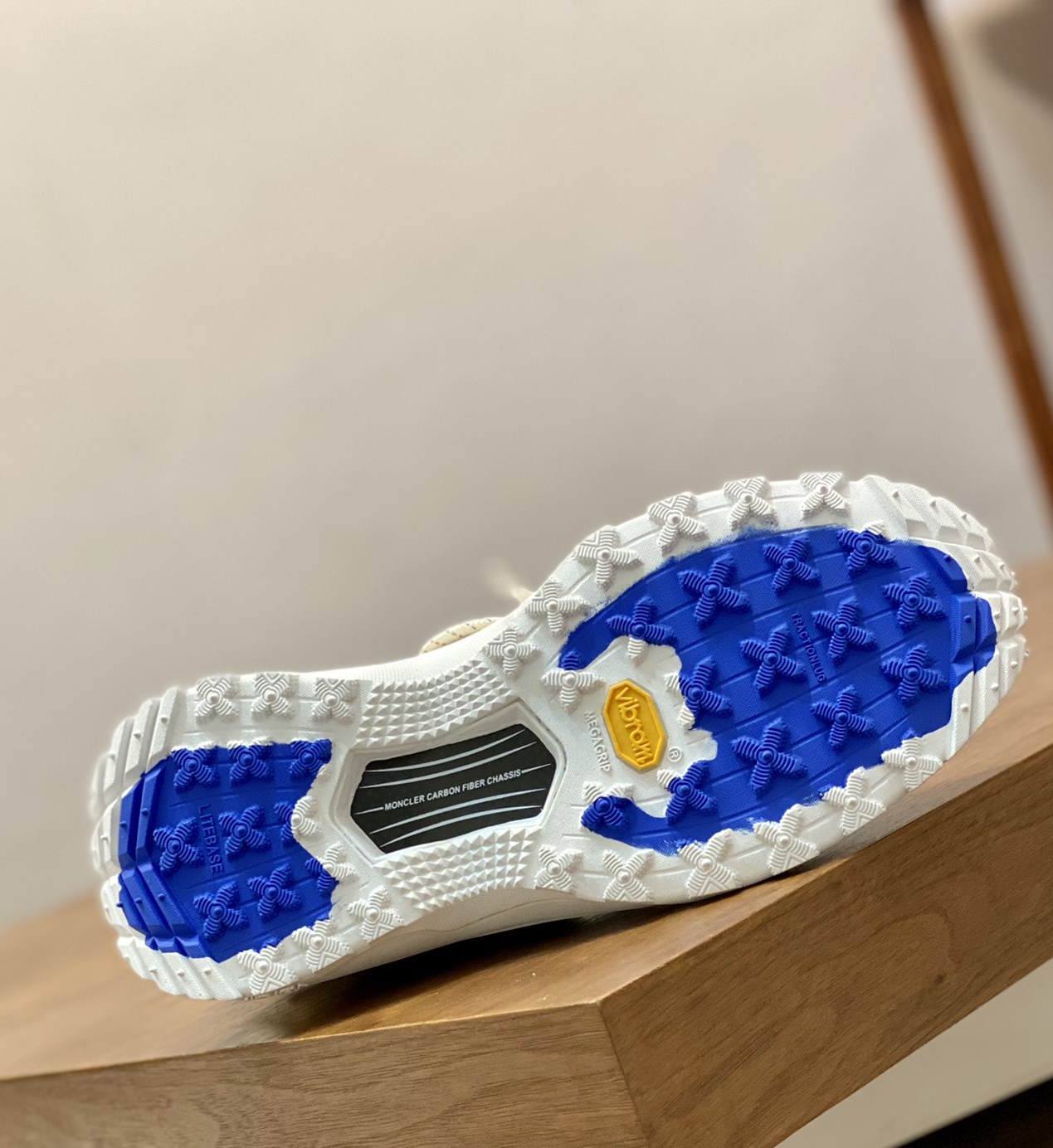 MONCR Sneakers 2 Color 's