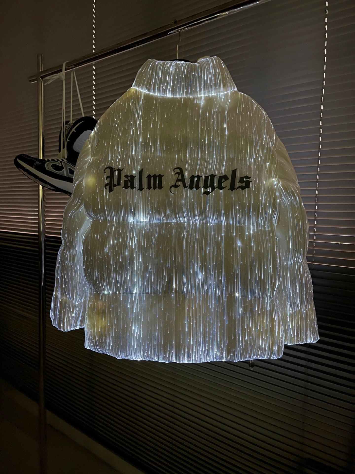 MONCR  vs PALM ANGEL  Down Jacket LED Light