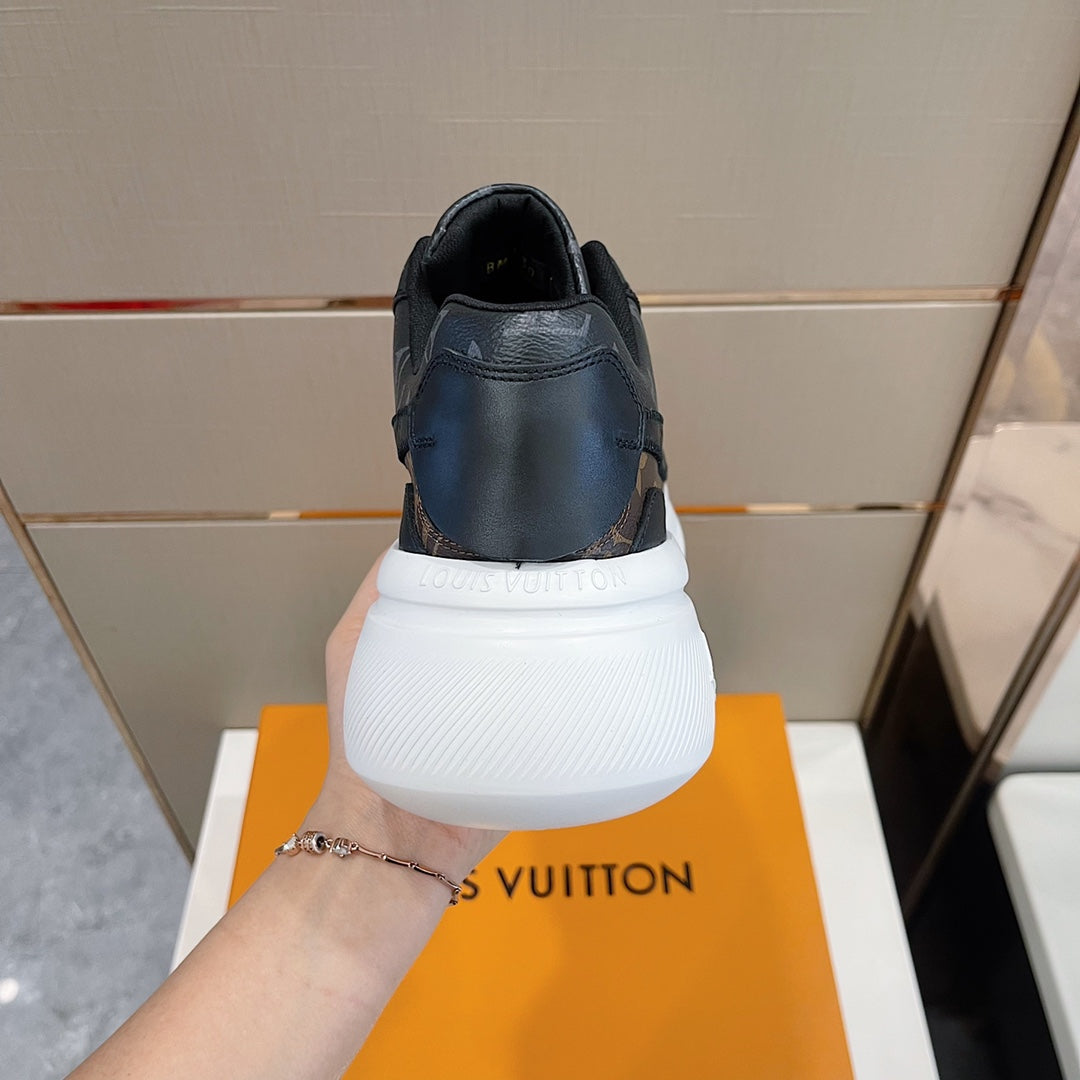 LU vs N*KE  Sneakers
