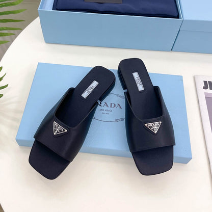 PRD   Slippers 3 Color 's