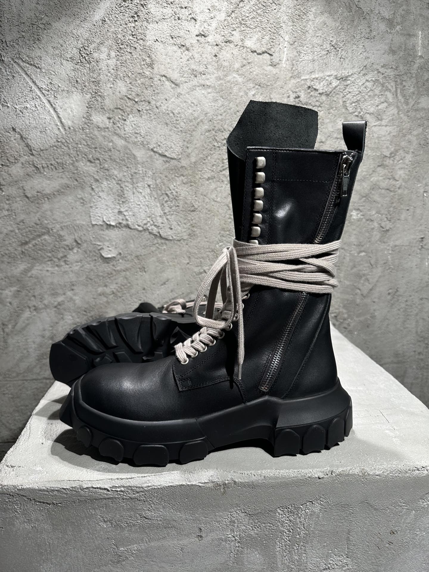 R* OWEN  Boots 46