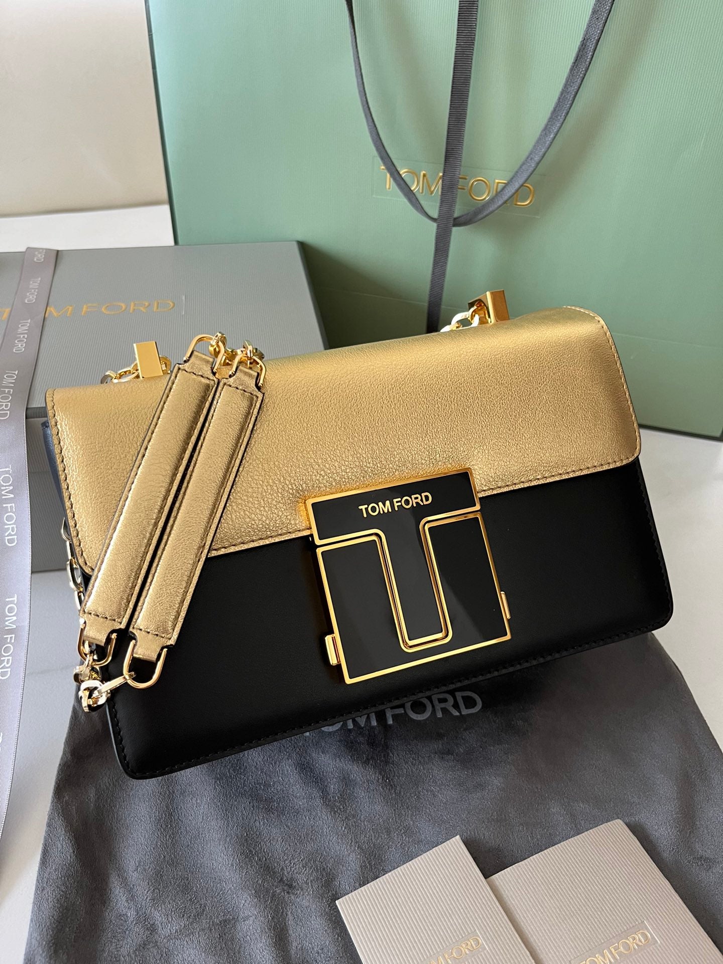 FORD Bag 2 Size's