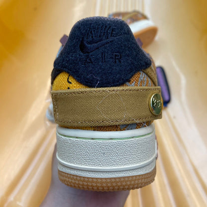 TRAV S SCO TT Vs N*KE  Dunk Sneakers 46