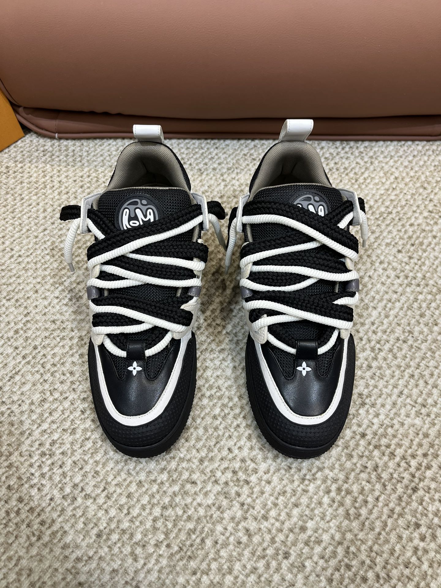 LU  Trainer Sneakers 2 Color s