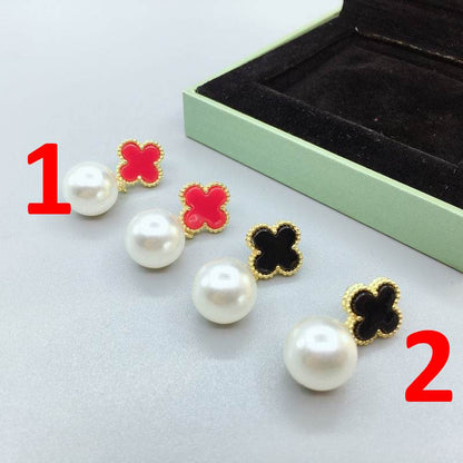 VAN C & A  Earrings 2 Color 's