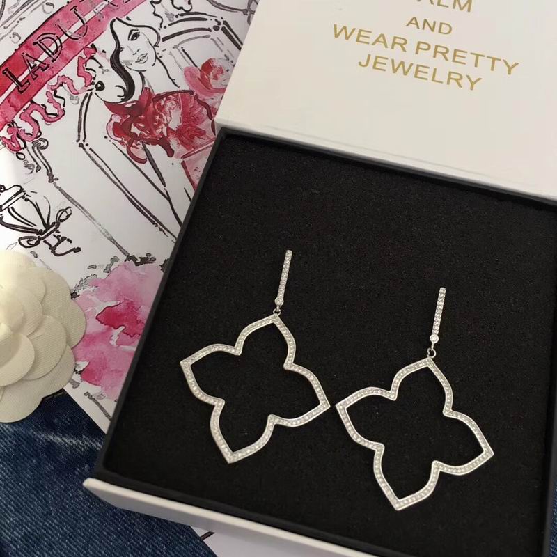 VAN C & A Earrings