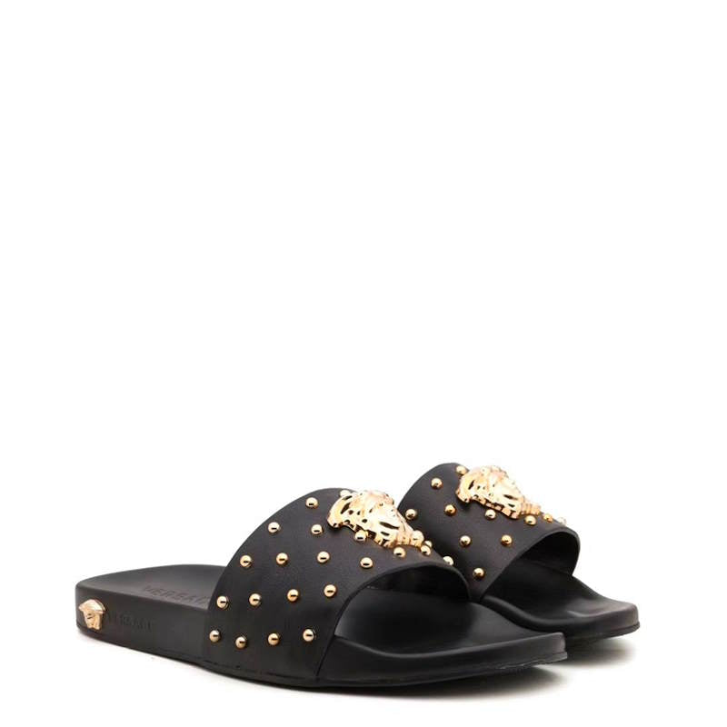 VRC Slippers Black