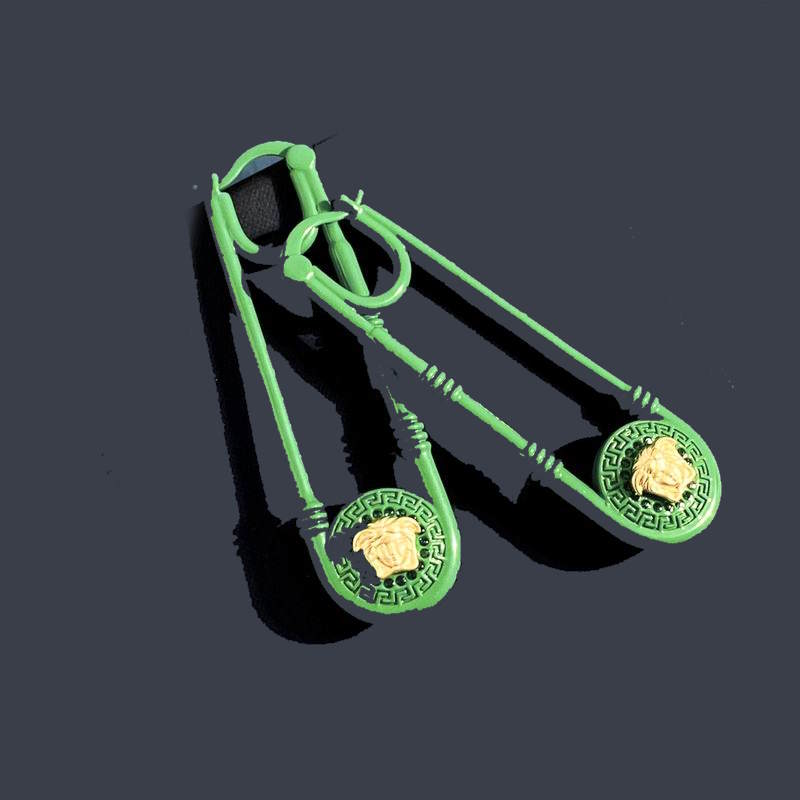 VRC Earrings 2 Color 's
