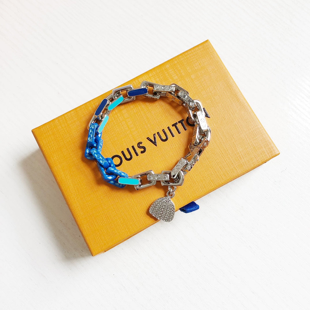 LU  Bracelets