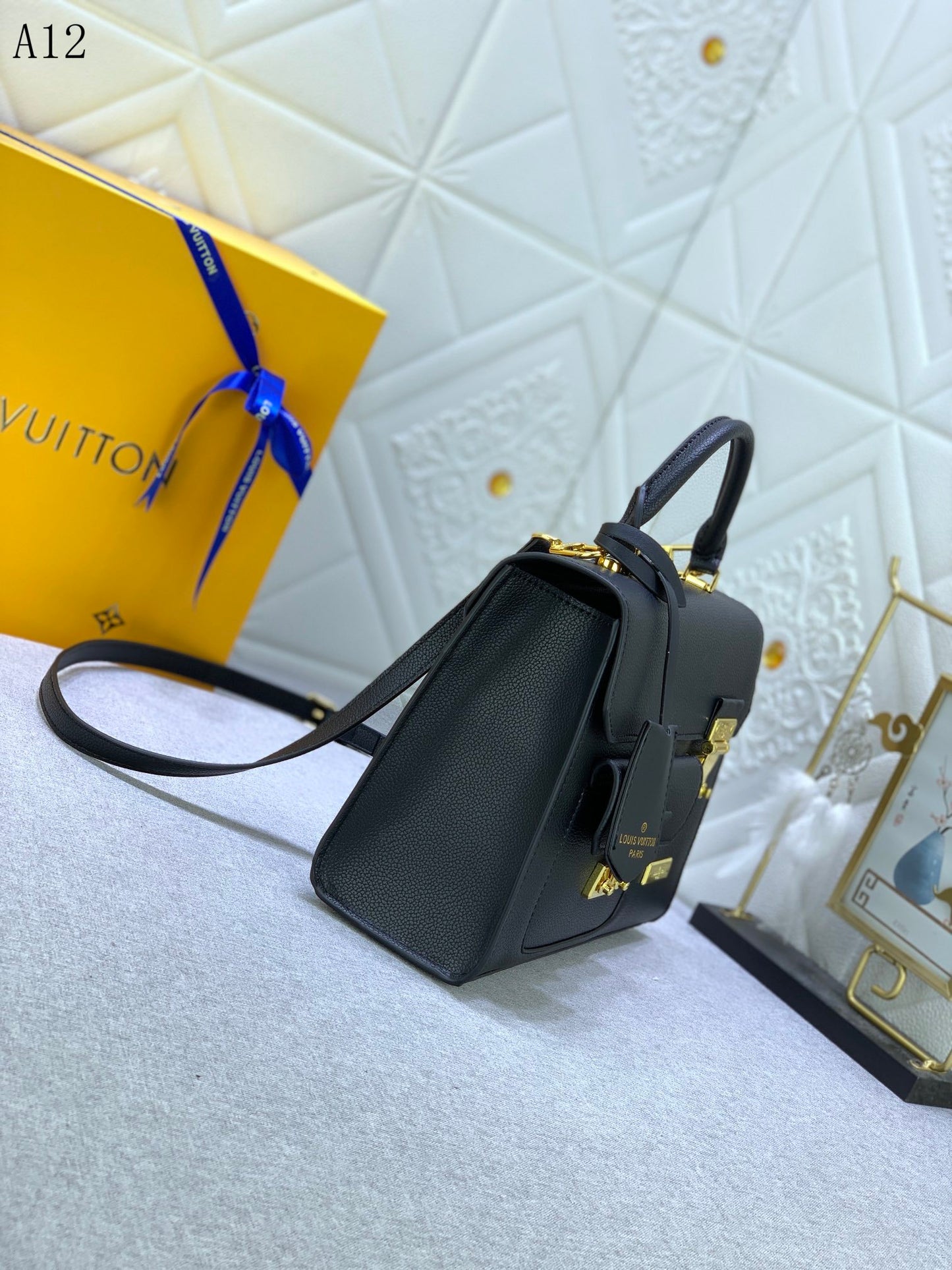 LU Bag  2 Color 's 26 Cm