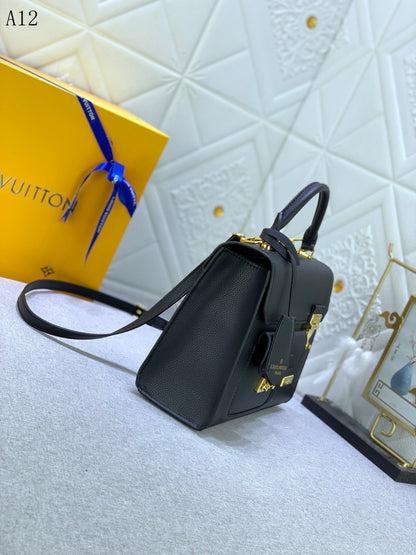 LU Bag  2 Color 's 26 Cm