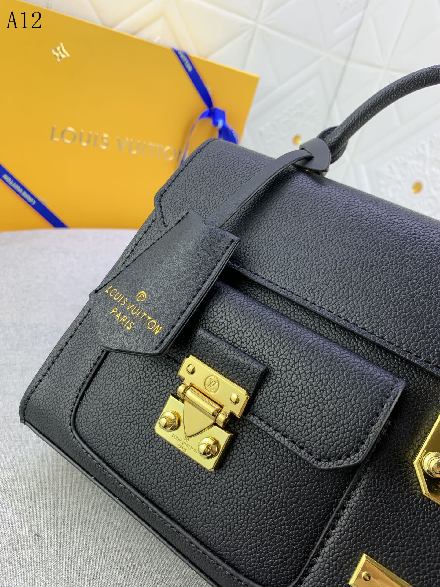 LU Bag  2 Color 's 26 Cm