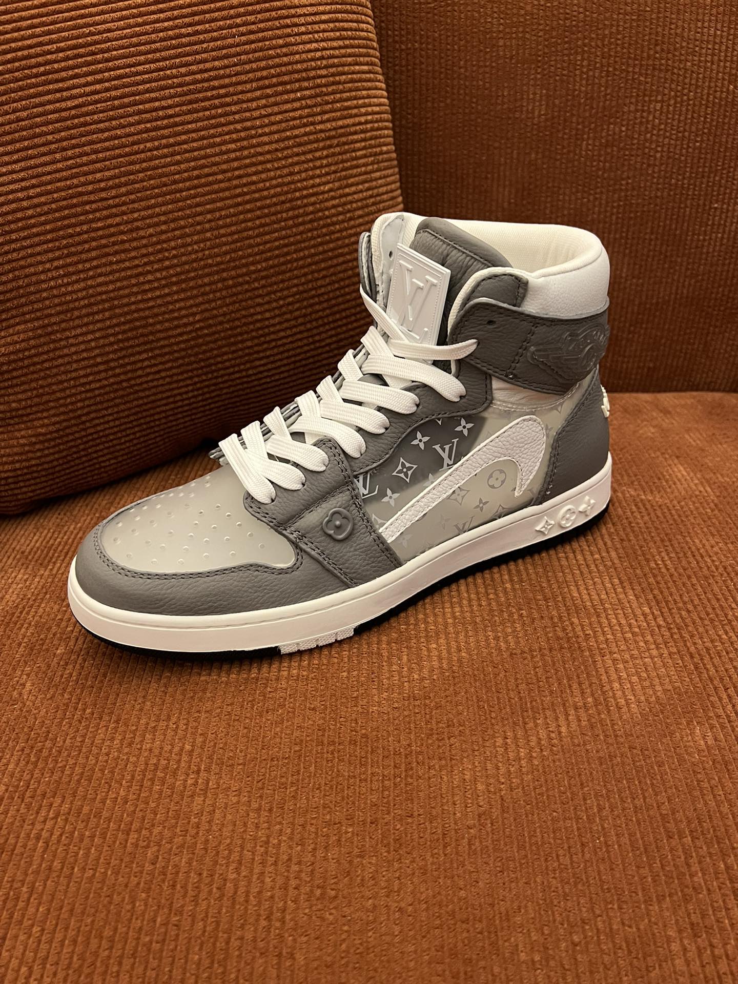 LU  Sneakers 3 Color 's High
