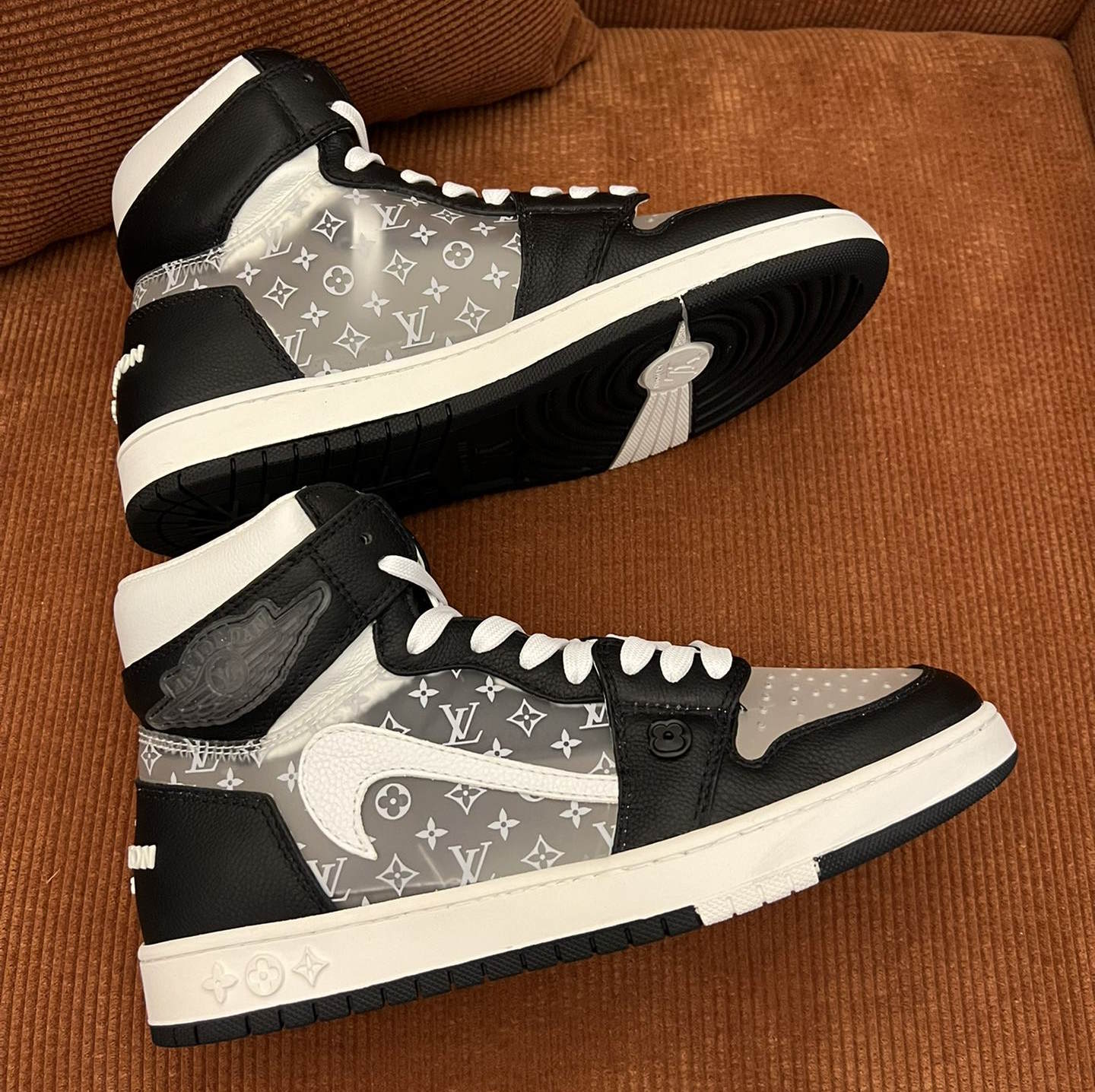 LU  Sneakers 3 Color 's High