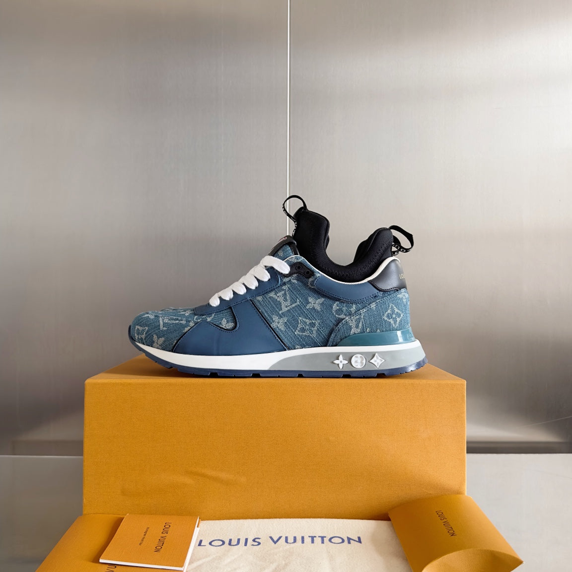 LU  Sneakers 2 Color 's