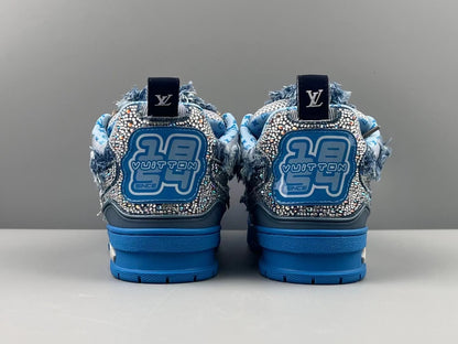 LU Sneakers