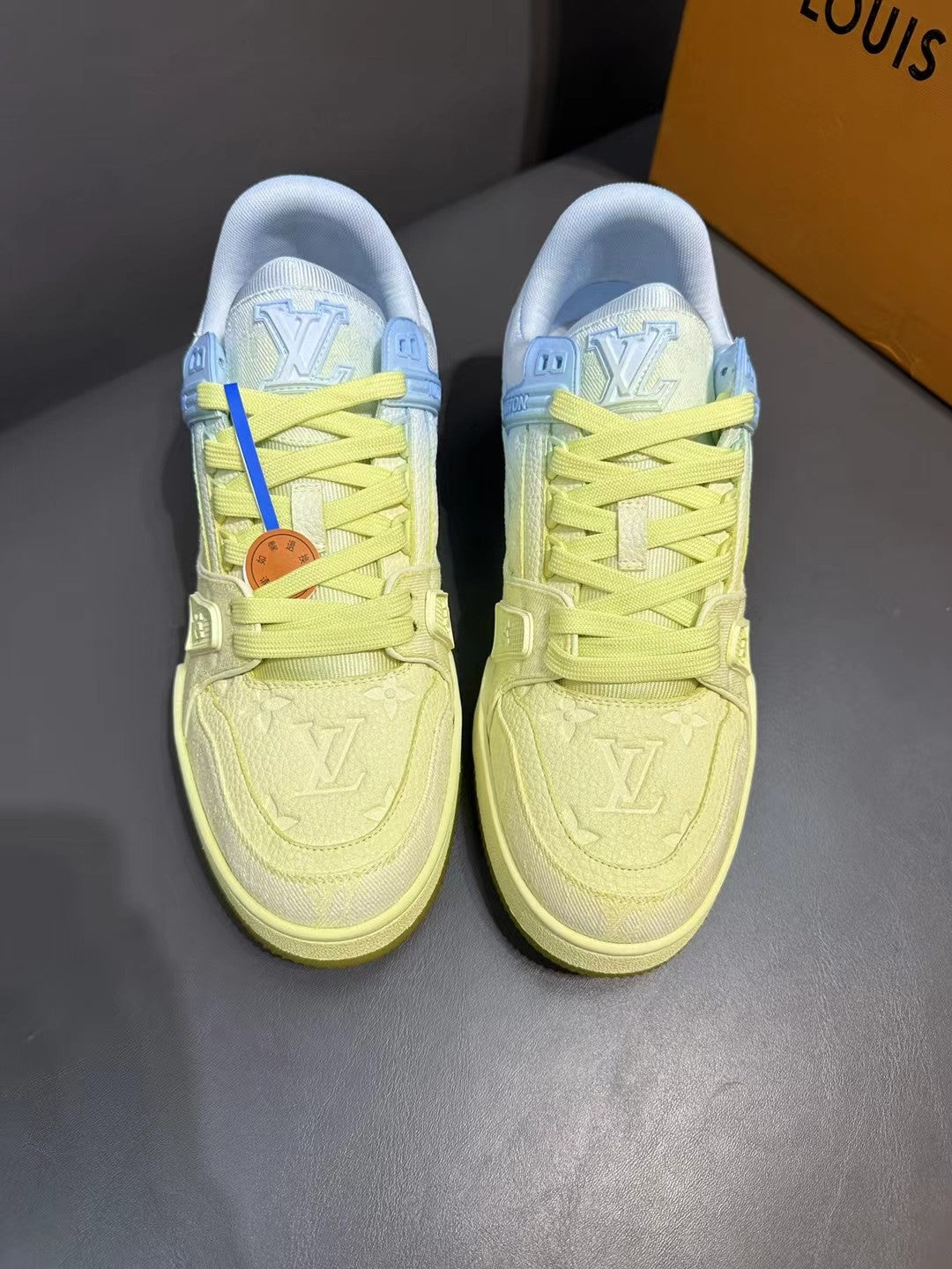 LU  Sneakers 3 Color 's