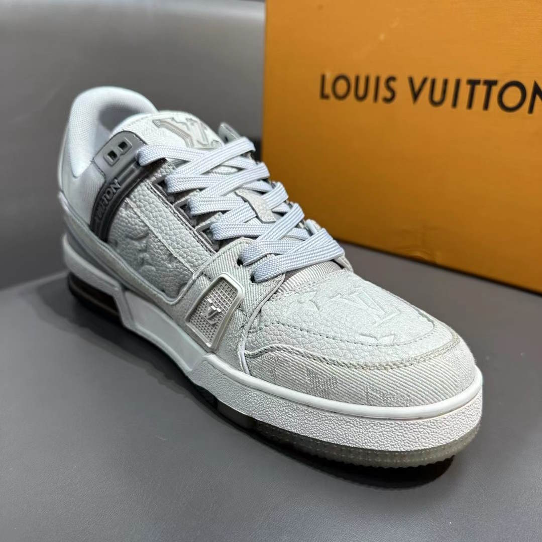LU  Sneakers Runner