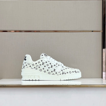 LU Sneakers Runner