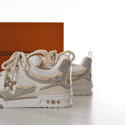 LU Sneakers