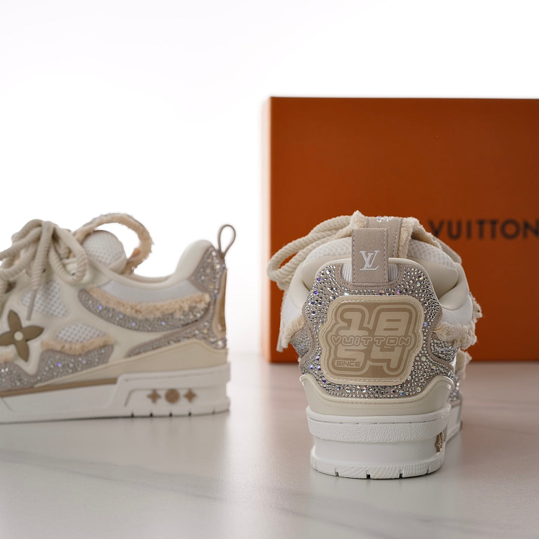 LU Sneakers
