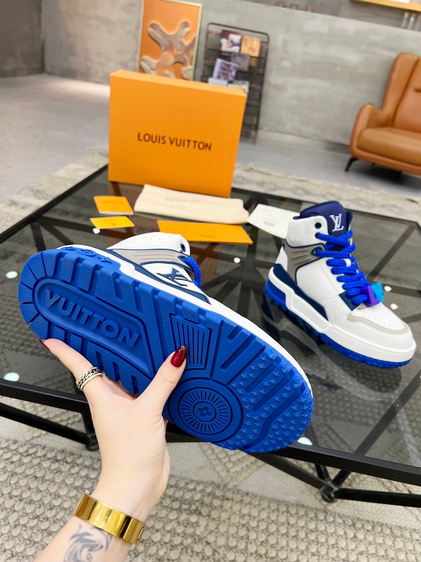 LU  Sneakers 3 Color 's High