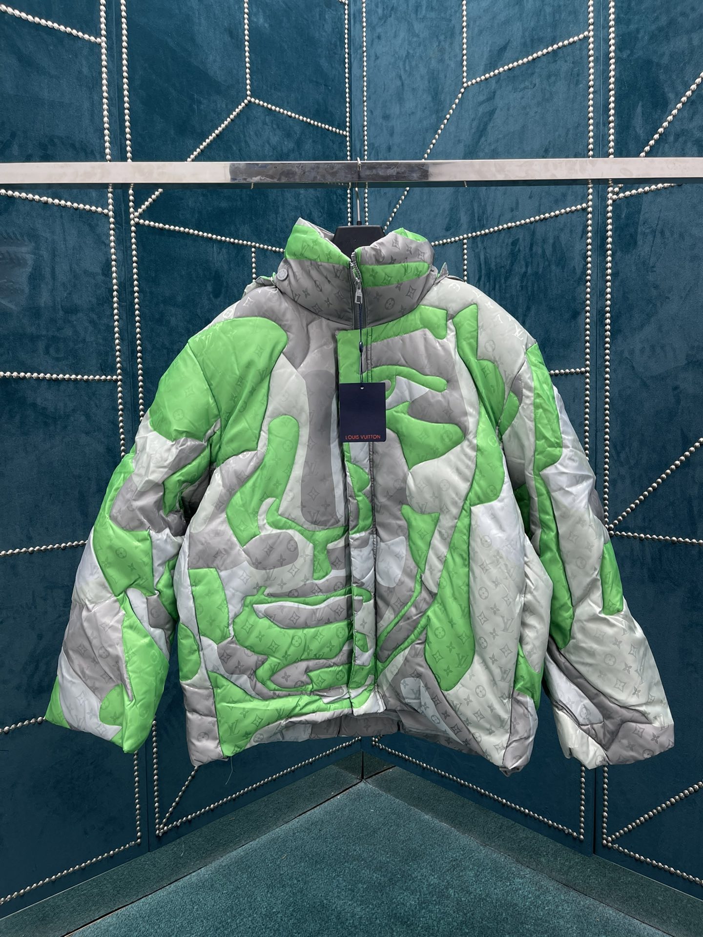 LU  Down Jacket