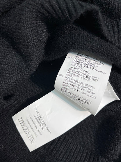 Y L Sweater Woman