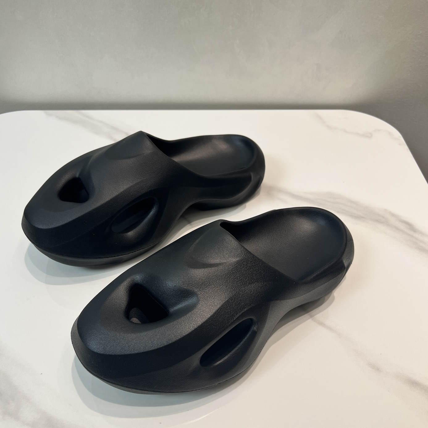 YEZY ADI*DAS   Slippers  3 Color's 46