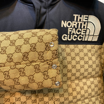 GU Warm Jacket North face 2 Color's