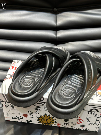 G D  Slippers   Man