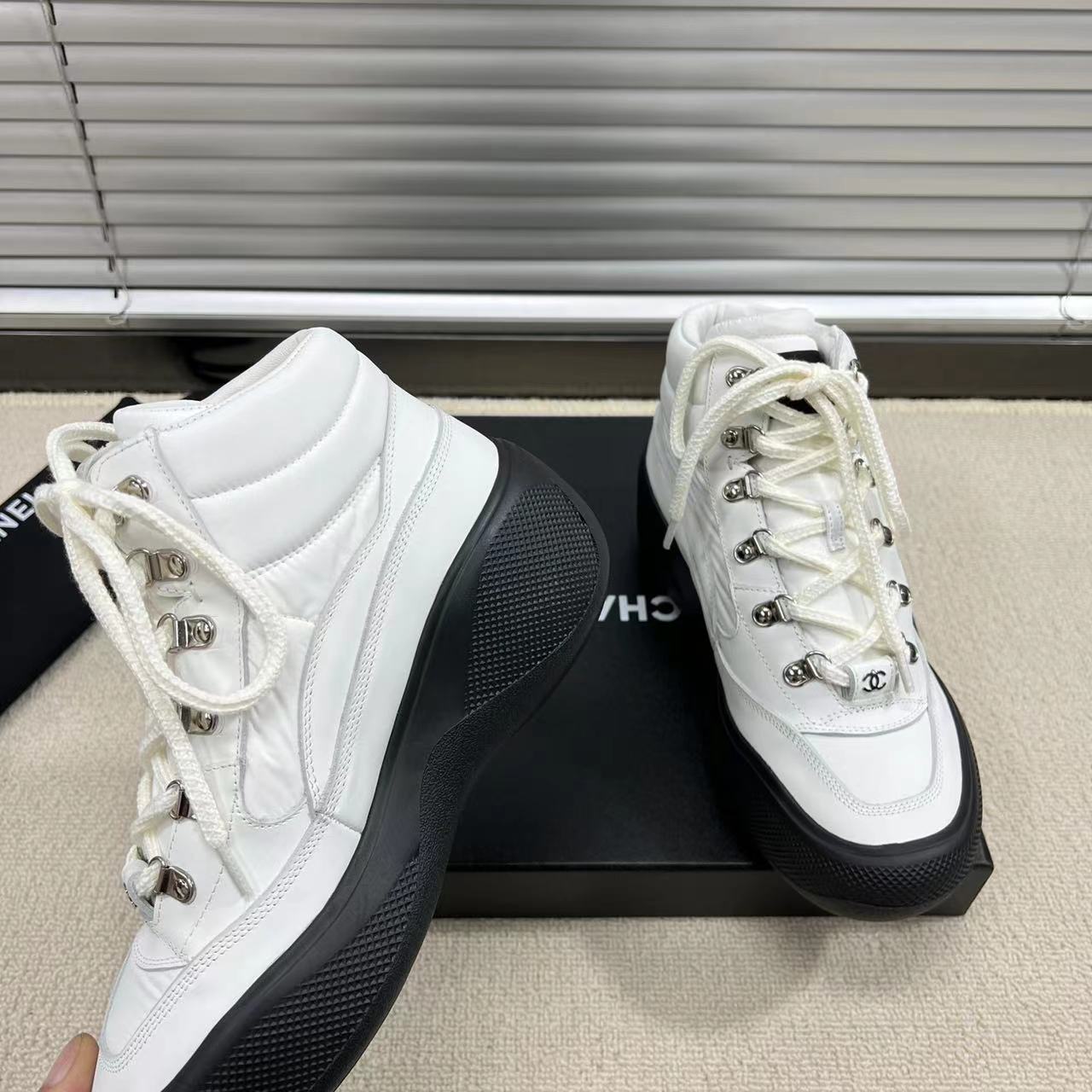CHL  Sneakers  2 Color 's